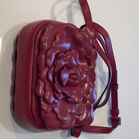 Deep red Valentino bag - Picture 2 of 9